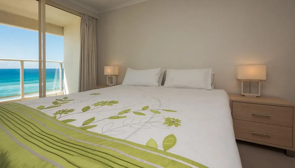 **** Aparthotel Viscount On The Beach Gold Coast Australia