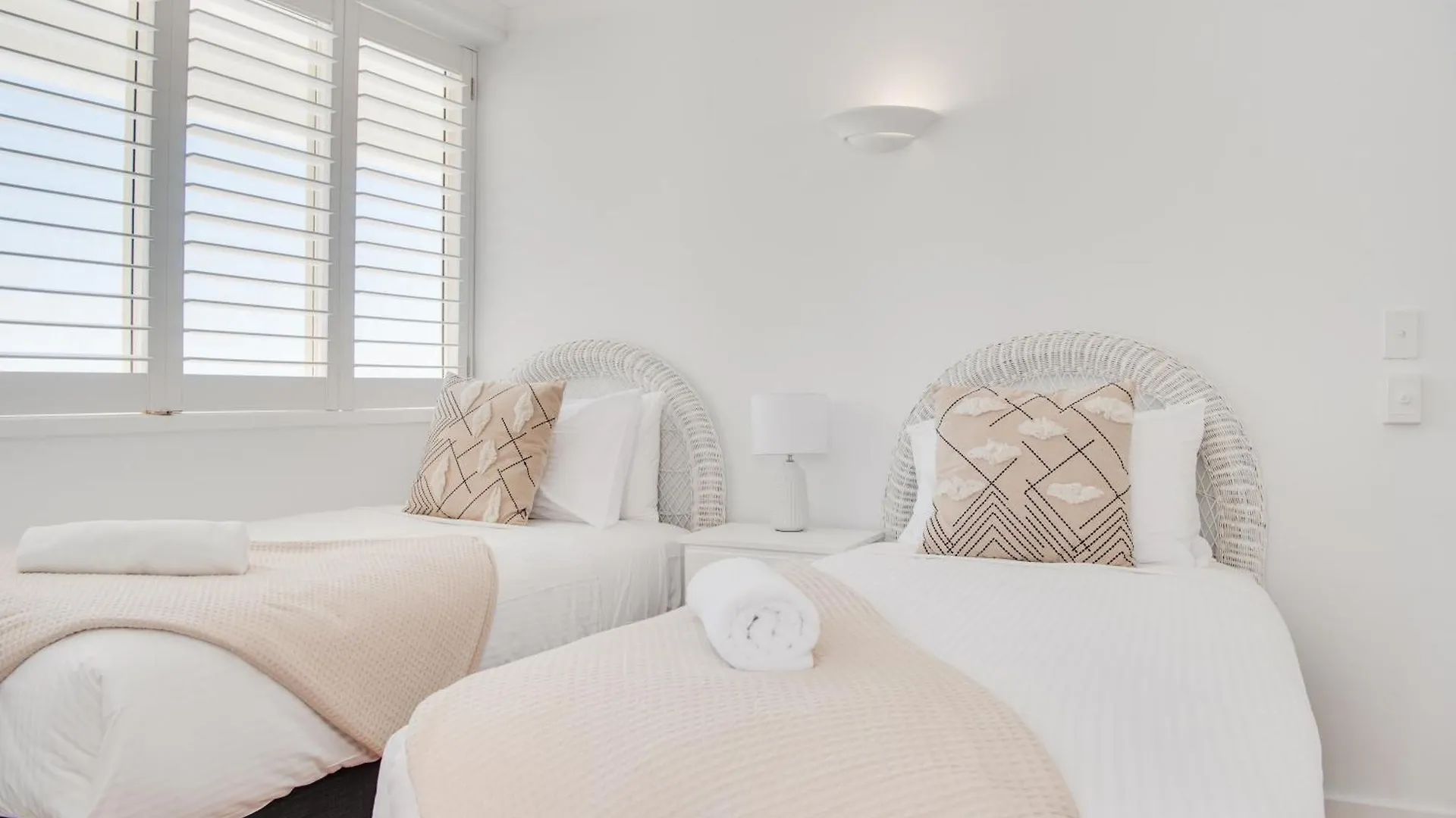 Viscount On The Beach Gold Coast Aparthotel